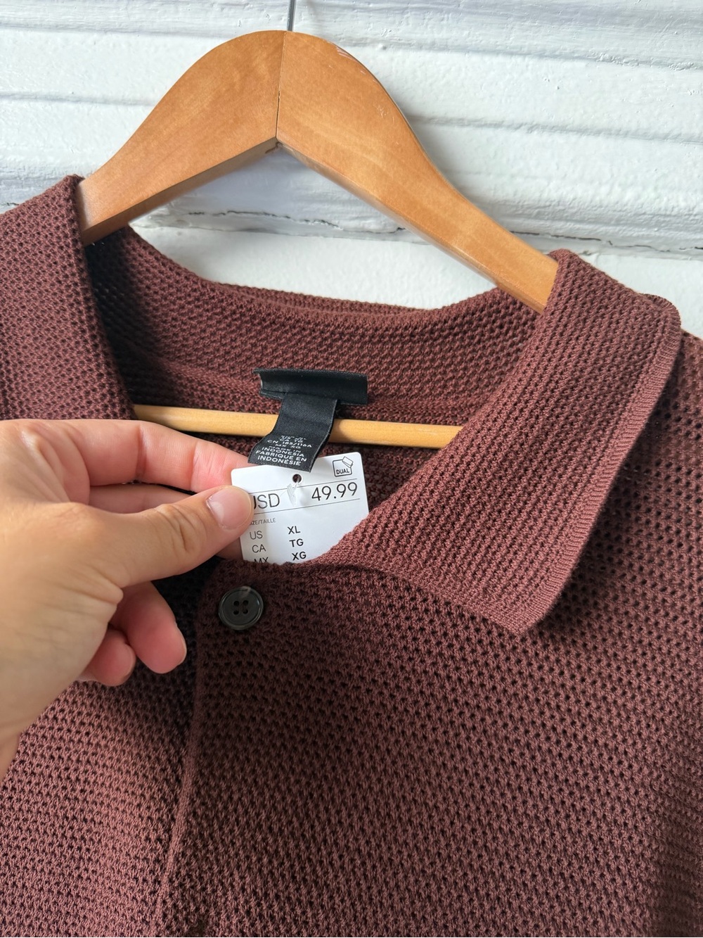 H&M Men's Textured Chocolate Brown Polo - Picture 4 of 5